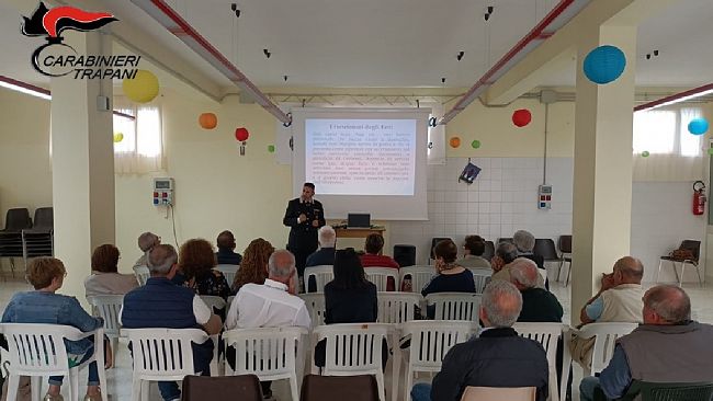 Truffe agli anziani, il Comandante dei Carabinieri incontra la popolazione