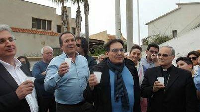 Il presidente Crocetta ed il Vescovo Mogavero brindano insieme al candidato sindaco Pino Bianco nel giorno della Liberazione