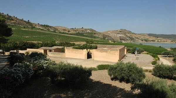 CASTELVETRANO – Un nuovo regolamento per l’assegnazione a privati di ville, parchi e giardini