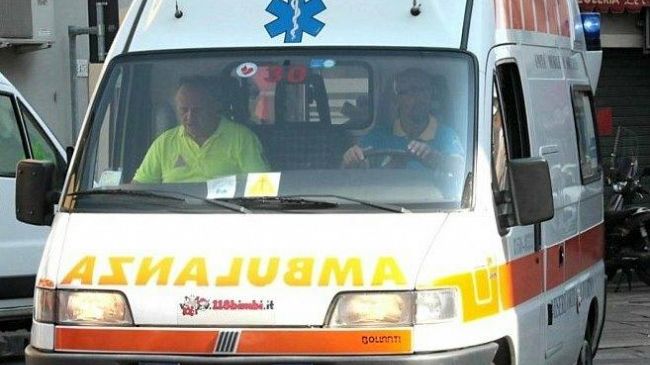 Volontari della Misericordia soccorrono immigrato ustionato nel corso operazione “Mare Nostrum”