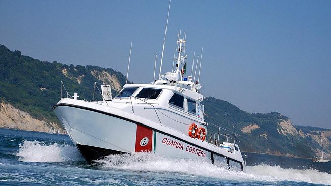 Guardia Costiera di Trapani. Pesca di frodo: sequestrati 11.000 ricci di mare
