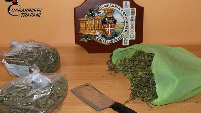 Castelvetrano: Carabinieri intervengono per una lite e rinvengono droga: un arresto