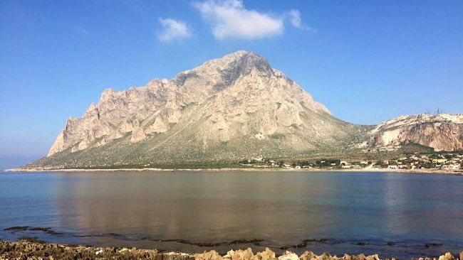 CUSTONACI – Strisce blu e nuovi servizi a Cornino