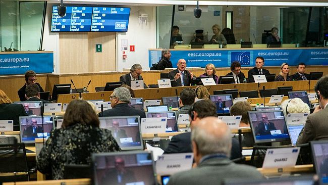 Grandi apprezzamenti per le buone pratiche dell’Area Marina Protetta a Bruxelles, durante la presentazione del report sullo “Smart Islands Project”