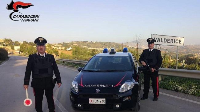 Valderice, furti in abitazione. Denunciato uno straniero dai carabinieri