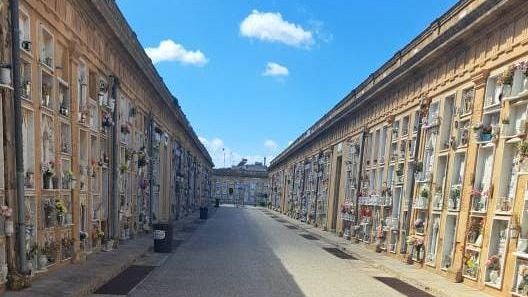 Mazara, Cimitero comunale, regolamentazione orari per la Festività di Tutti I Santi e Commemorazione Defunti