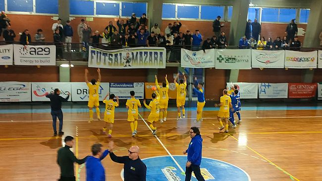 Il Futsal Mazara batte in casa con un roboante 6-1 il Messina e si avvicina alla zona playoff   