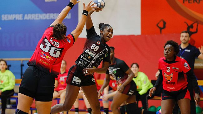 AC Life Style Handball Erice-Ferrara 29-17, ottimi segnali dalle Arpie