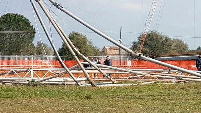 Mazara, crolla un’antenna per la telefonia muore un operaio mentre rimane ferito il collega