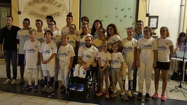 VIDEO – Serata di stelle in piazza Regina, presentata la stagione 2017/2018 del Circolo Schermistico Mazarese