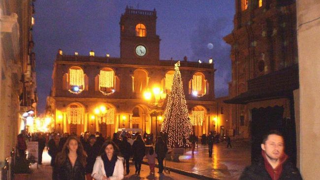 Marsala, Carenza sicurezza in centro durante movida notturna. Il sindaco: “Vigili presenti, ma sono pochi”