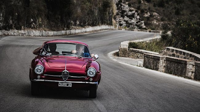 Rievocazione Trapani-Monte Erice, 98 piloti in una sfilata per rivivere il mito