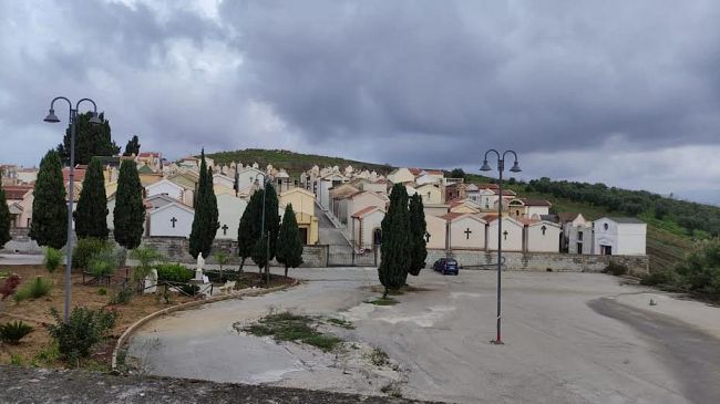 Camporeale, ecco gli orari di apertura del cimitero per la commemorazione dei defunti