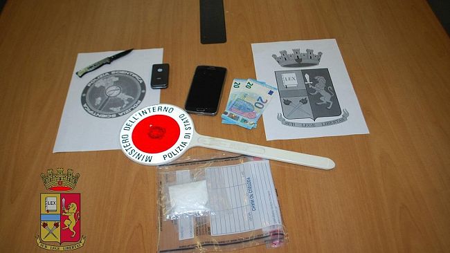 Alcamo, insospettabile incensurato arrestato dalla Polizia con 20 grammi di cocaina destinata allo spaccio