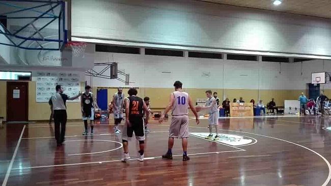 Sotto di 20, la Nuova Pallacanestro Marsala ribalta le sorti della gara. Straordinaria vittoria dei lilibetani
