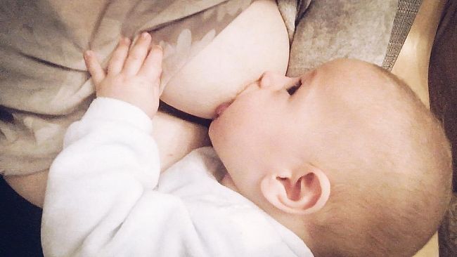 Bonus per il latte artificiale e più ore di allattamento