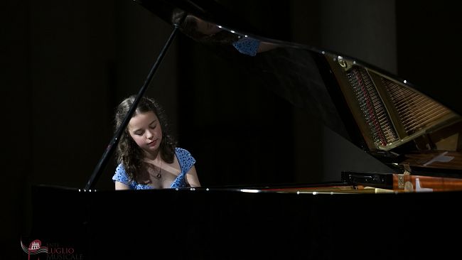 La giovane prodigio Martina Meola ha incantato Trapani