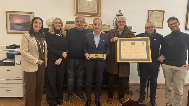 Gemellaggio Mazara - Santa Pola. Chiave e pergamena celebrativa tornano a Palazzo di Città
