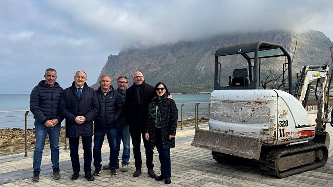 custonaci-avviati-lavori-per-un-parco-giochi-sul-lungomare-di-cornino