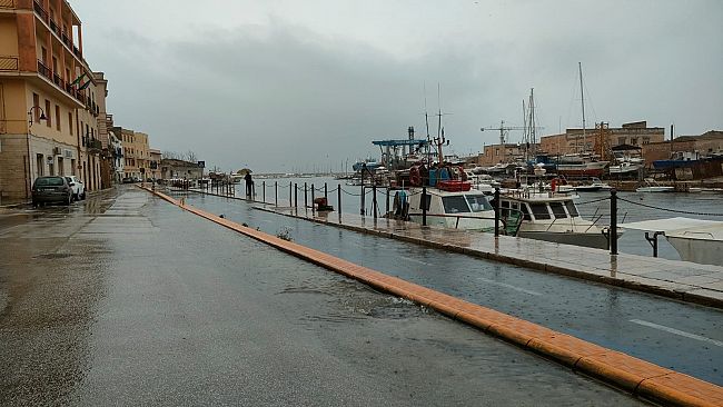 Mazara, diverse vie allagate a causa della pioggia. Comunque al momento non si registra nessun danno 