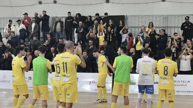 Un Futsal Mazara incerottato tiene testa al Lamezia. Sconfitta per 5-4 in terra calabra