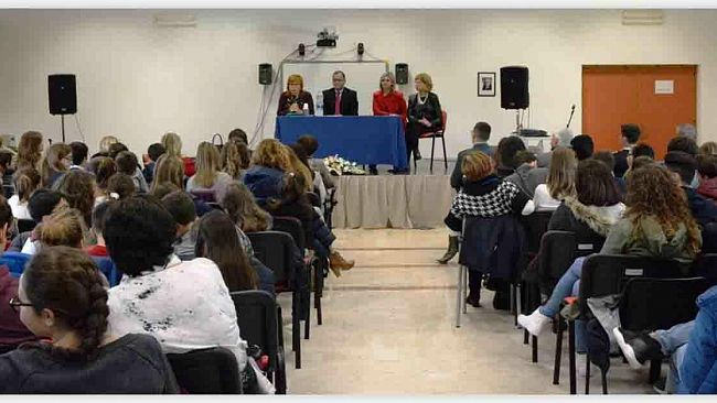 Mazara, incontro con la Dott.ssa Alessandra Camassa ospite alla Scuola Media “G. Grassa”