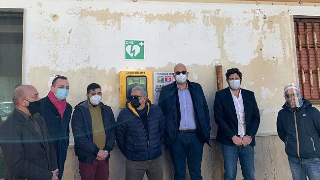 Trapani, installato il nuovo defibrillatore al porto peschereccio