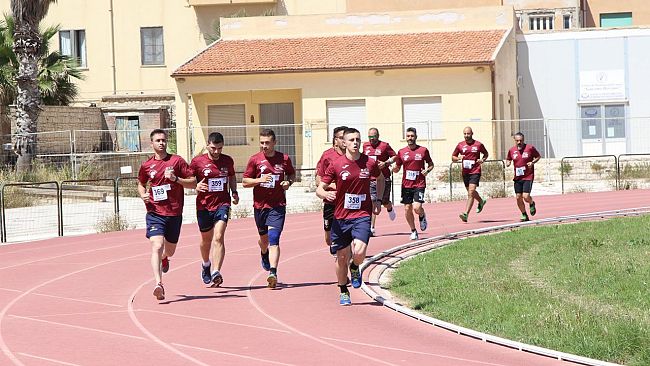 Il 6° Reggimento Bersaglieri di Trapani organizza il brevetto sportivo tedesco.