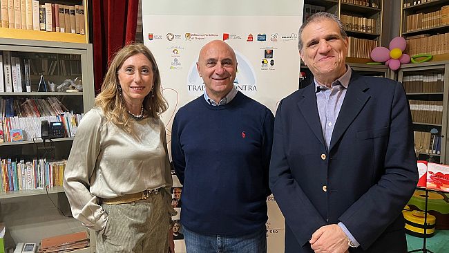 a-trapanincontra-il-viaggio-di-angelo-piero-cappello-tra-filologia-e-mito-francescano