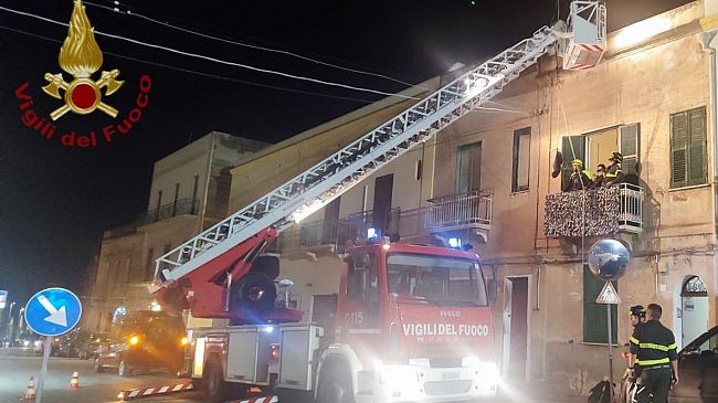 Erice. Intervento dei Vigili del fuoco per un obeso cronico