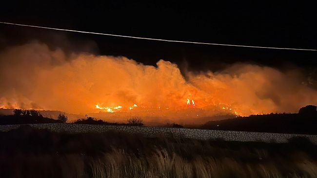Fiamme alle pendici di Erice