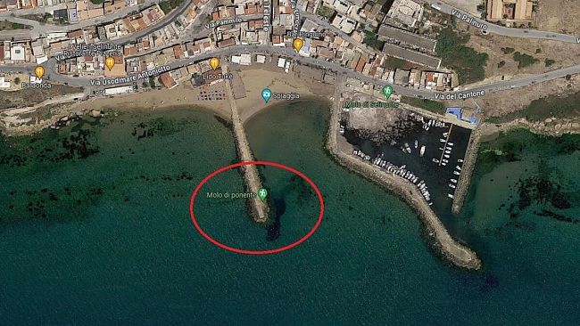Marinella, parziale cedimento del molo di ponente
