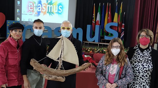 Al 2°Circolo R. Settimo si vive la Solidarietà tra i banchi di Scuola