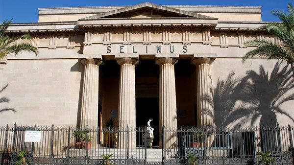 CASTELVETRANO – Sabato La Commedia degli Errori al teatro Selinus
