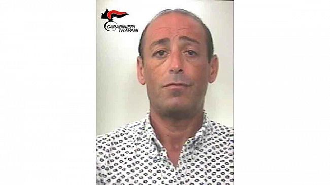 Marsala, arrestato dai carabinieri mentre stava rubando una bicicletta davanti al palazzo di giustizia.