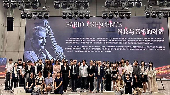 Il maestro mazarese Fabio Crescente protagonista di una masterclass di musica in Cina