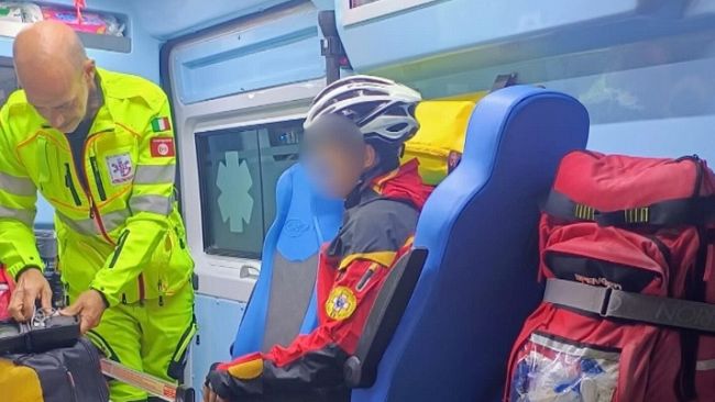 tredicenne-disperso-nel-bosco-di-angimbe-ritrovato-dal-soccorso-alpino-e-dai-carabinieri