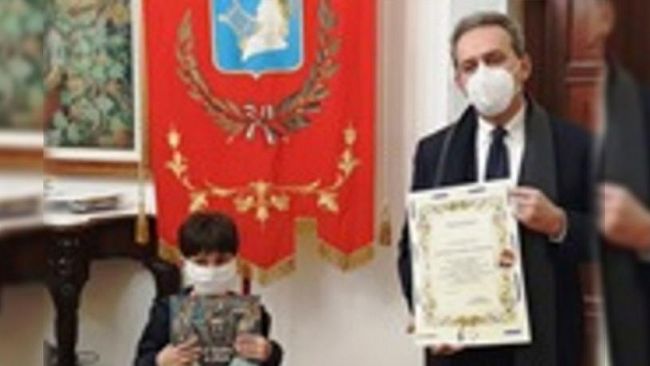 Marsala, premiato al comune il giovanissimo attore Matteo Andrea Galfano