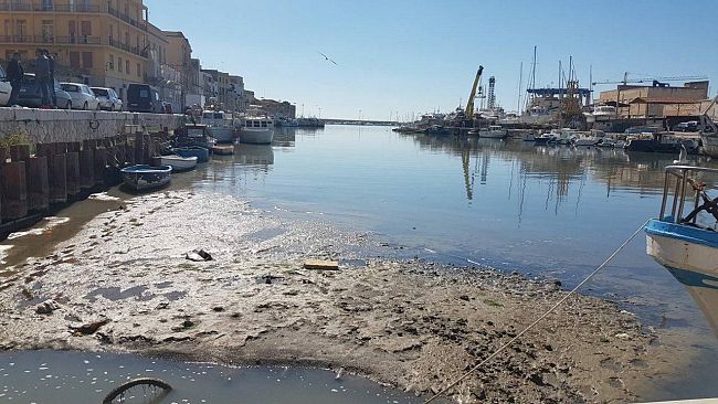 Porto Mazara, finalmente il dragaggio