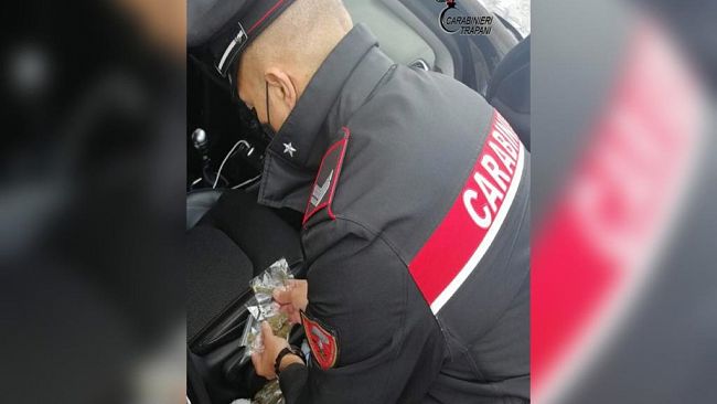 Marsala: spaccio di sostanze stupefacenti. Un arresto e una denuncia