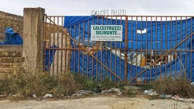 Ex cementificio: un arresto e una denuncia della Polizia di Stato