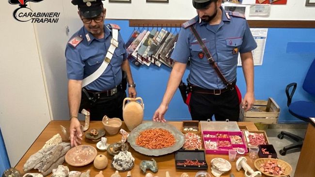 Trapani, denunciati 3 fratelli per ricettazione di beni culturali 