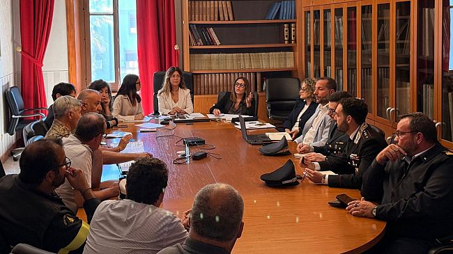 Riunione in Prefettura per definire procedure di disinnesco e brillamento di un ordigno bellico scoperto a Pantelleria