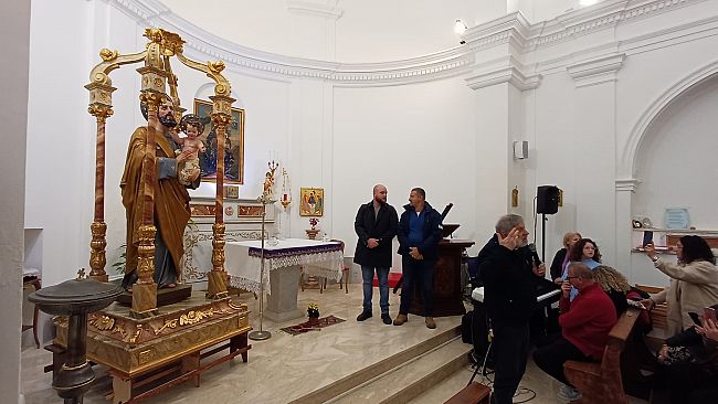 a-marettimo-torna-allantico-splendore-la-statua-del-patrono-san-giuseppe