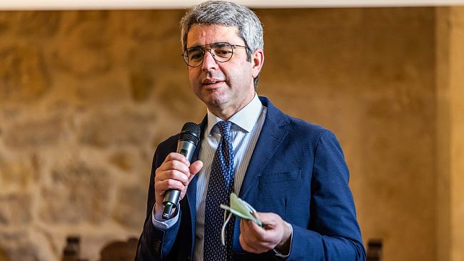 Egadi, Venuti: «Il governo regionale intervenga sui tagli nei trasporti»