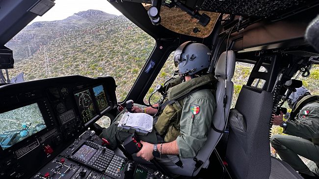 Donna infortunata recuperata da equipaggio dell’82° centro S.A.R. nella Riserva dello Zingaro