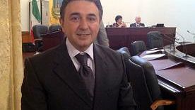 Cangemi (Forza Italia): “Una mozione sui veicoli abbandonati in aree ad uso pubblico”