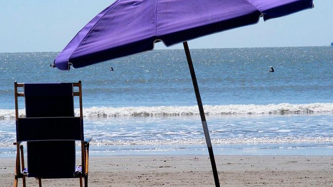 Capitaneria di Porto, effettuato un sequestro di ombrelloni e sdraio operato nei confronti di un circolo