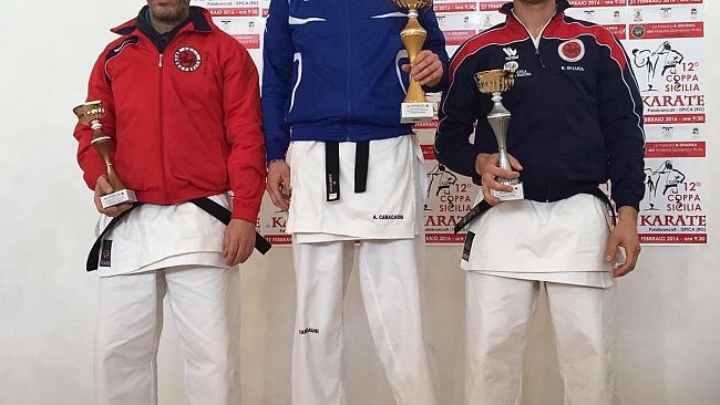 L’atleta mazarese Angelo Caracausi si allena per il mondiale di Karate 2016.