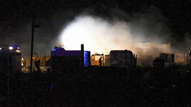 Fiamme nella notte a Campobello, distrutto il campo di Erbe Bianche